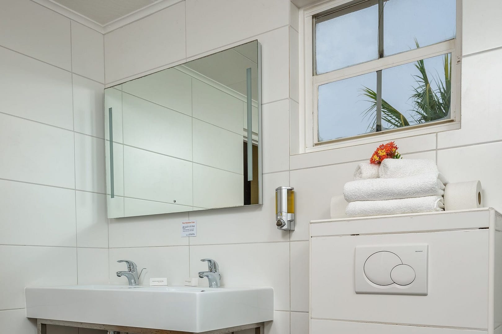 2-bedroom-bathroom-e1568151252579