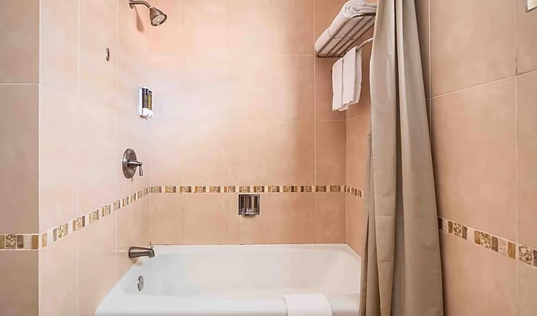 DELUXE OCEAN VIEW JR SUITE 4